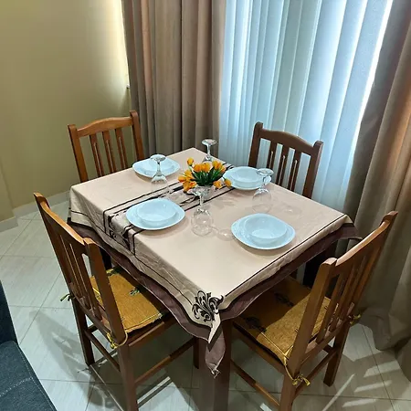 Apartamento Rebi 4 *