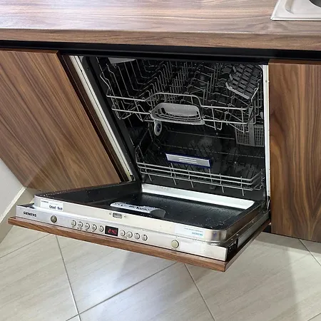 Apartamento Rebi 4 *