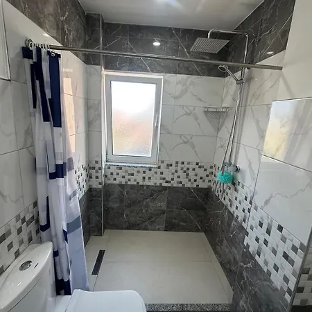 Rebi 4 Apartamento *