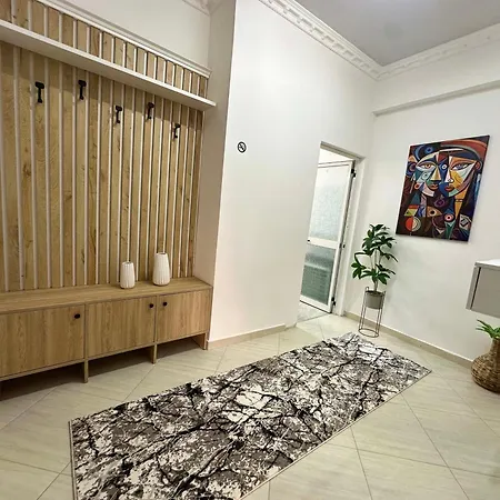 Rebi 4 Apartamento